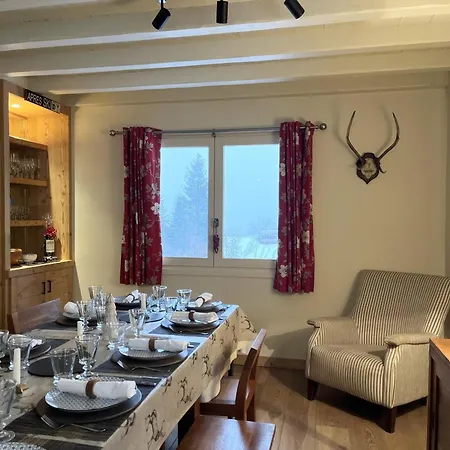 Chalet Spacieux Avec Wi-fi Et Parking Prive Aux Gets - Fr-1-671-141 *